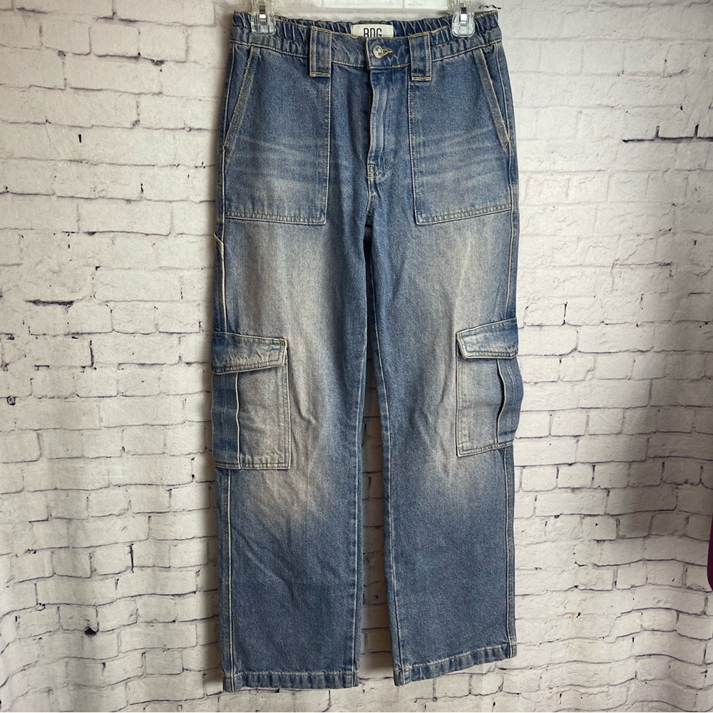 BDG urban outfitters size 24 skate wide leg cargo jeans mid wash